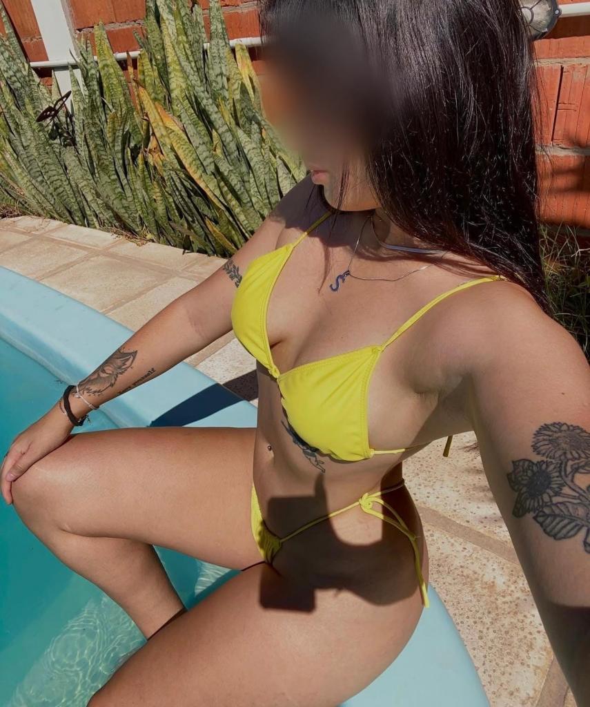 Chica busca chico en Almería: 