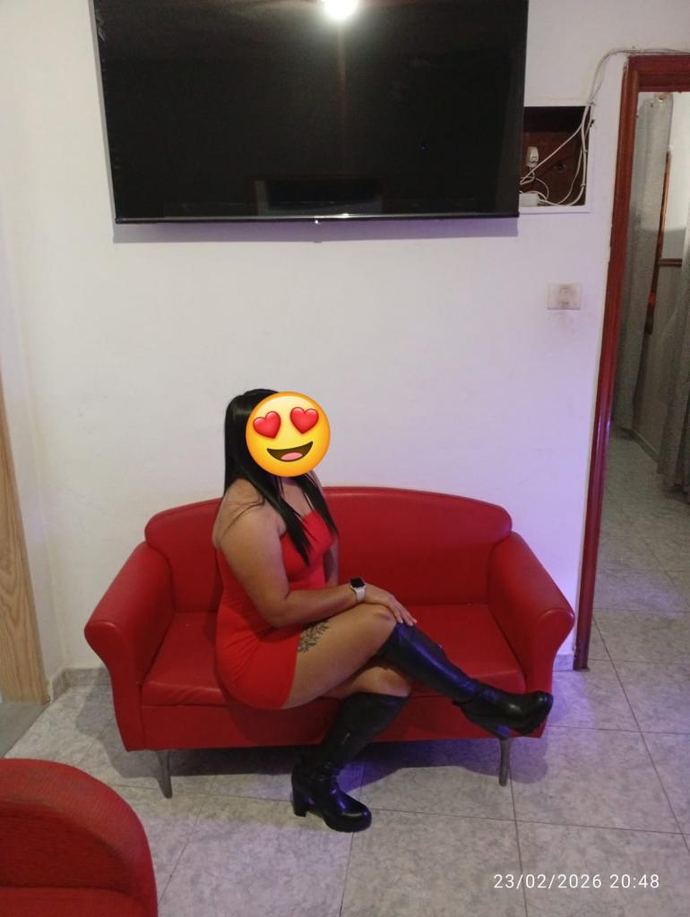 Chica busca chico en Tenerife: 