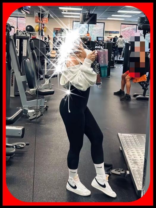 Chica busca chico en Cádiz: 