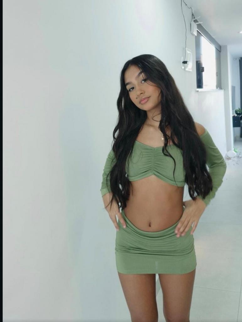 Chica busca chico en Tenerife: 