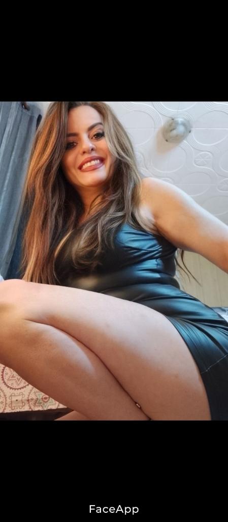 631858612: Chica busca chico en Murcia