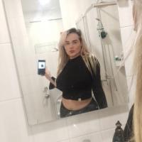 647609883: Travesti en León