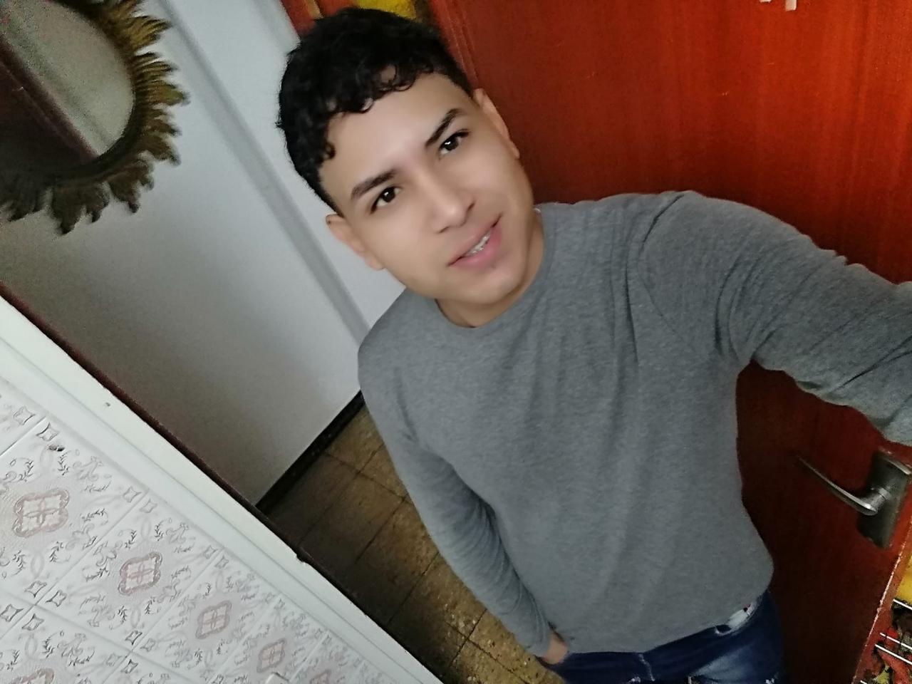 600973795: Chico busca chica en Tarragona