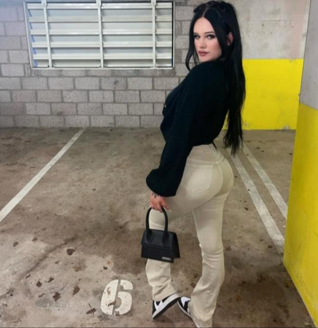 632588859: Chica busca chico en Navarra