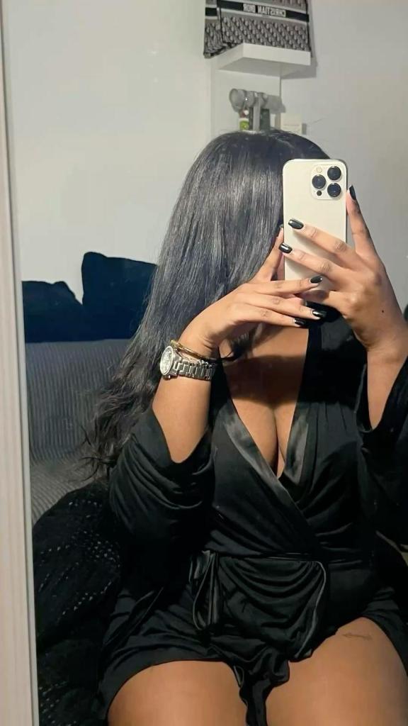 Chica busca chico en Tenerife: 