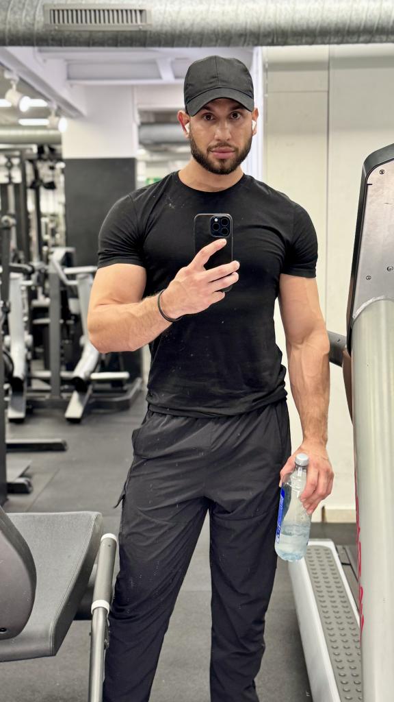 Chico busca chica en Pontevedra: 