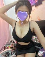 631895177: Chica busca chico en Barcelona