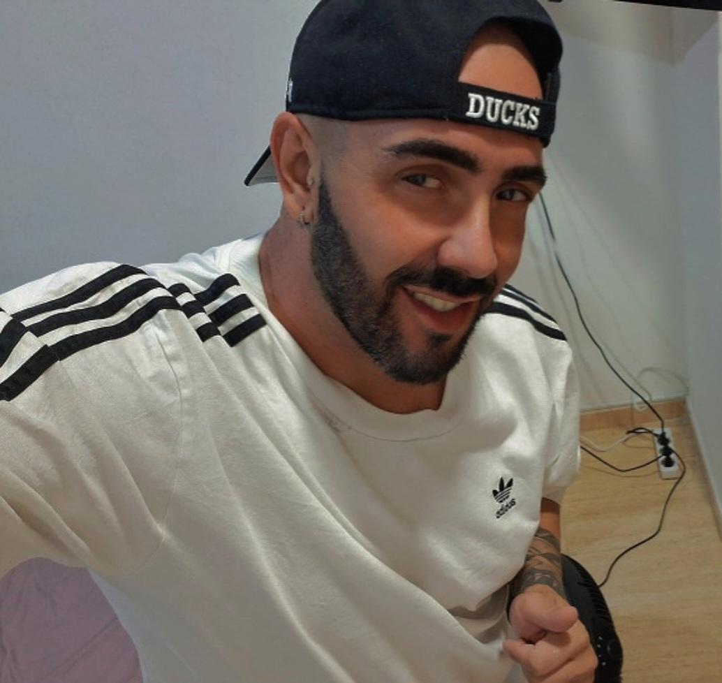 Chico busca chica en Valencia: 