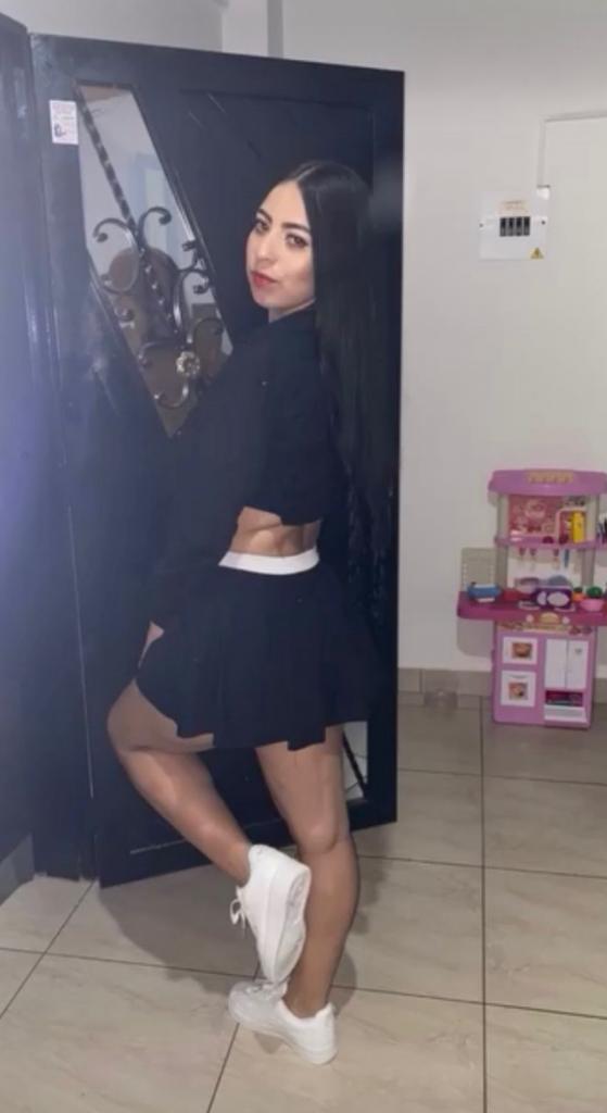 Chica busca chico en Sevilla: Chica busca chico