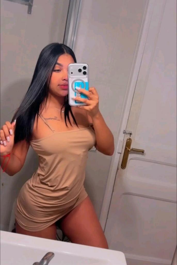 Chica busca chico en Tenerife: Chica busca chico