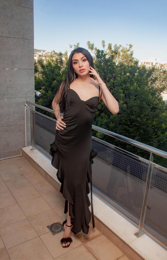 Chica busca chico en Ibiza: Chica busca chico