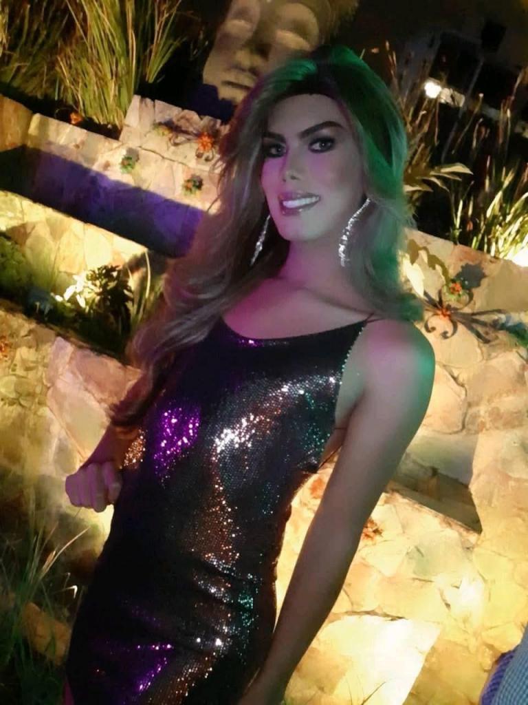 613392876: Travesti en Valencia