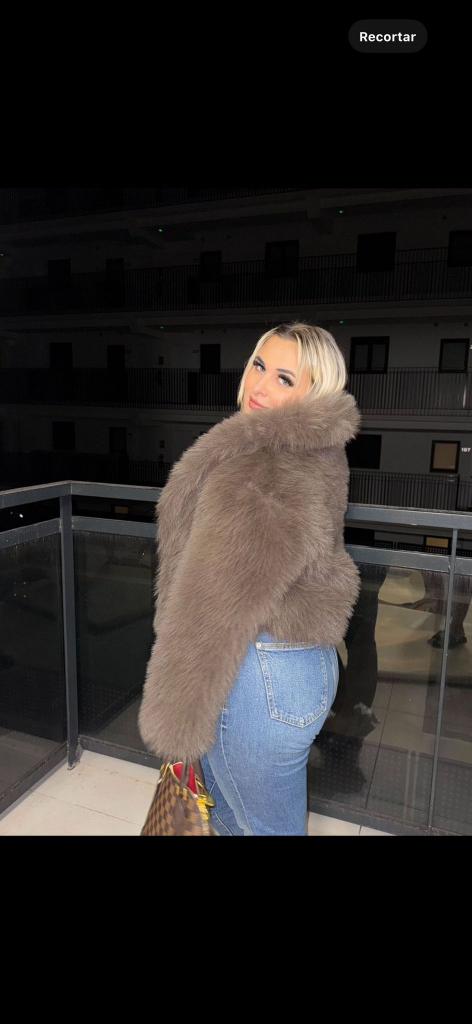 Chica busca chico en Cádiz: 