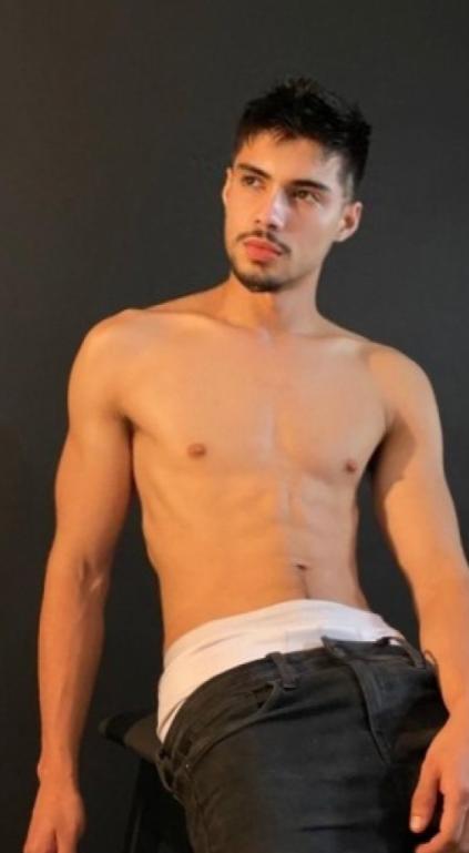 673416876: Chico busca chica en Alicante