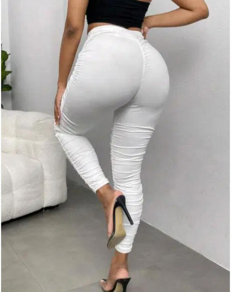 Chica busca chico en Almería: 