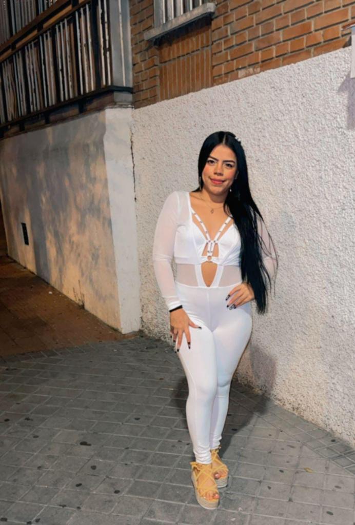 Chica busca chico en Málaga: Chica busca chico