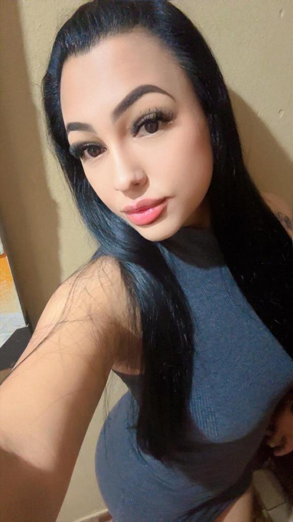 Chica busca chico en Valencia: Chica busca chico