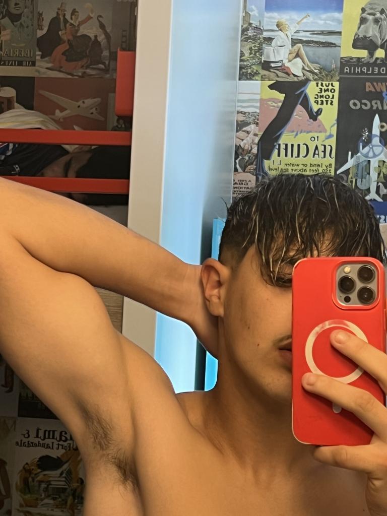 Chico busca chica en Almería: 