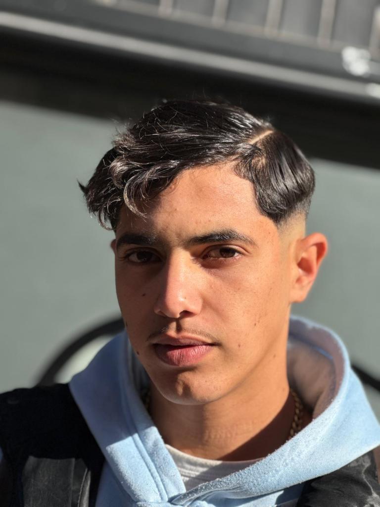 Chico busca chica en Almería: 