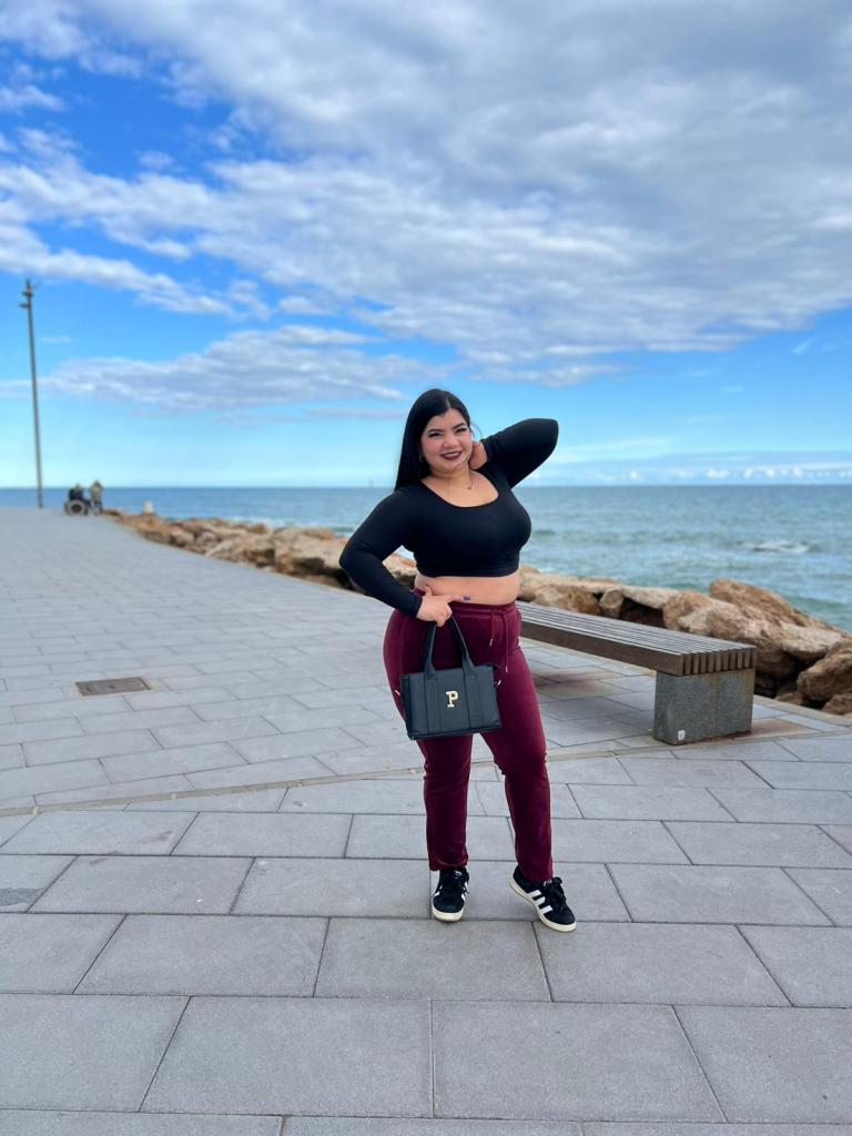 672007078: Chica busca chico en Alicante