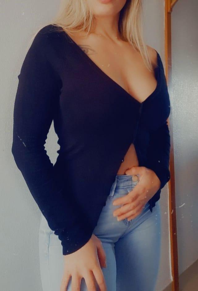 Chica busca chico en Almería: 
