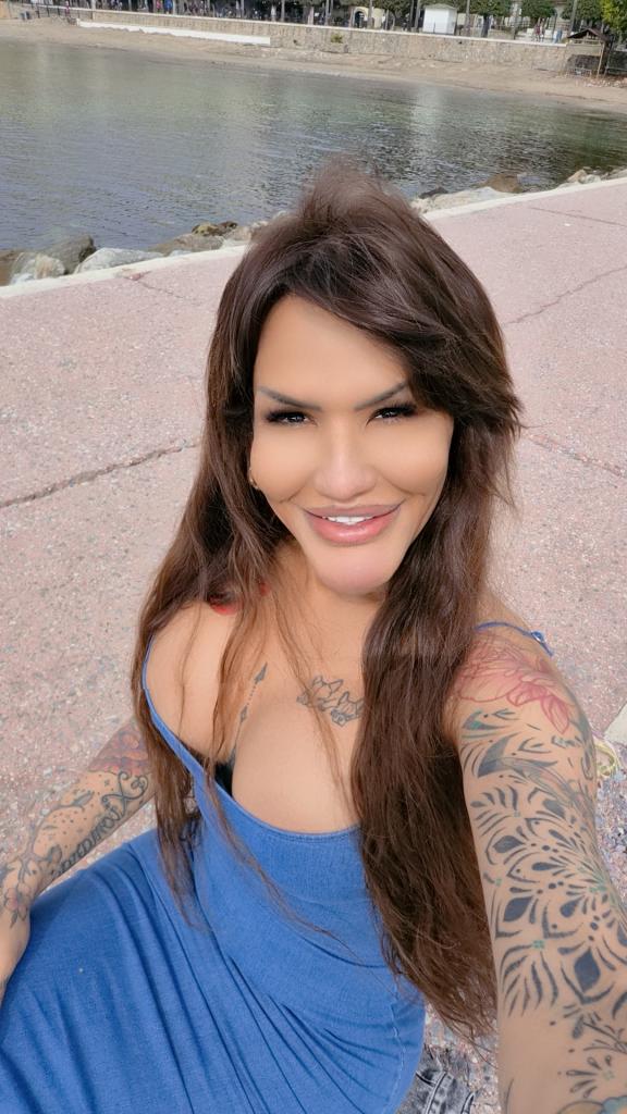 697217910: Travesti en Málaga