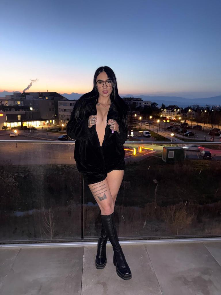 632292060: Chica busca chico en Ibiza