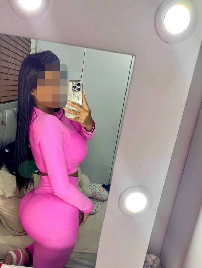 638473102: Chica busca chico en Navarra