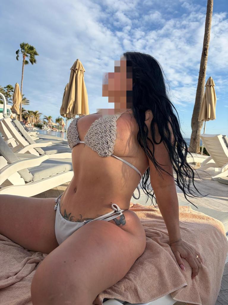 Chica busca chico en Almería: 