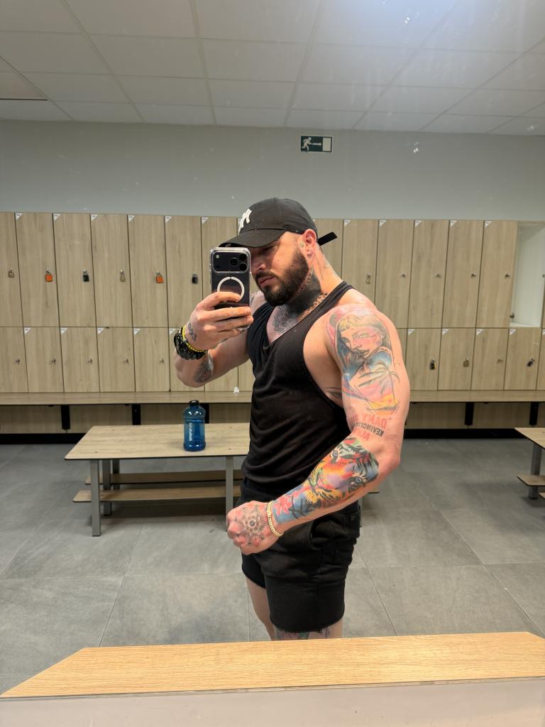 Chico busca chica en Murcia: 