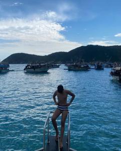 614877610: Chico busca chica en Las Palmas