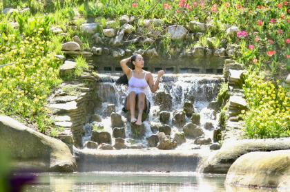 643853437: Chica busca chico en Zaragoza