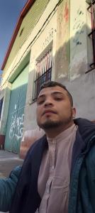 613507640: Chico busca chica en Sevilla