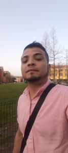 613507640: Chico busca chica en Sevilla