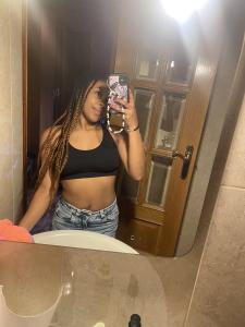 624837181: Chica busca chico en Zaragoza