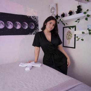 641457785: Chica busca chico en Barcelona