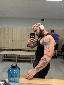 603143127: Chico busca chica en Murcia