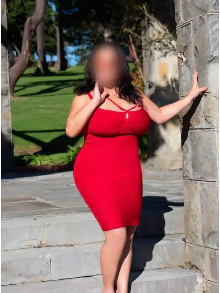 Chica busca chico en Orense: 