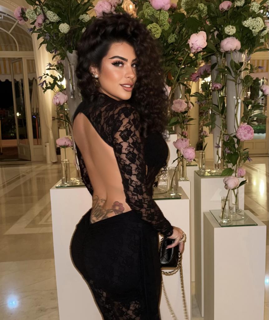 Chica busca chico en Málaga: Chica busca chico