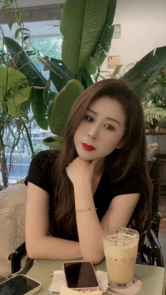 Chica busca chico en Sevilla: 