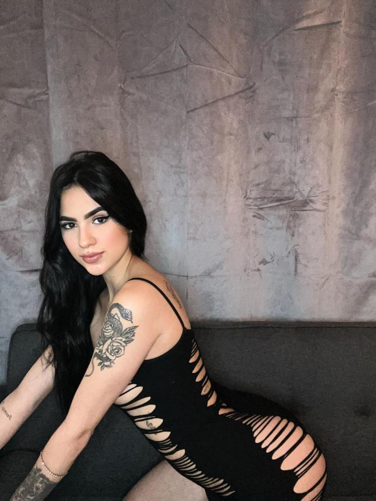 632292060: Chica busca chico en Ibiza