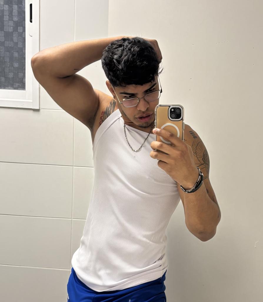 Chico busca chica en Málaga: 