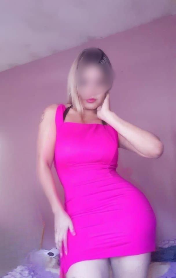 Chica busca chico en Granada: 
