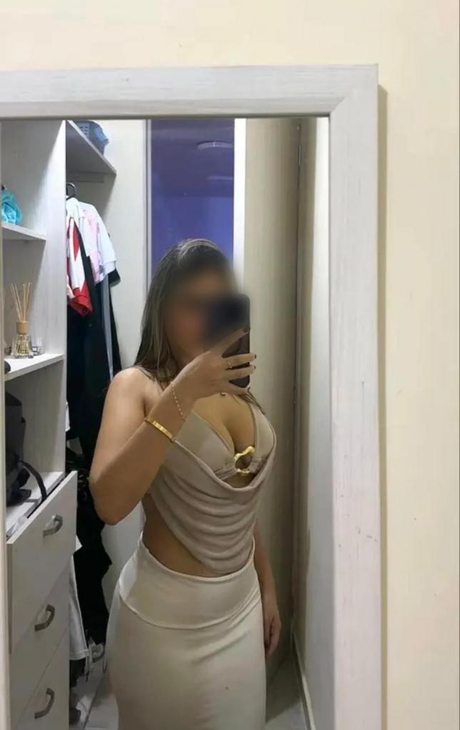 Chica busca chico en Granada: 