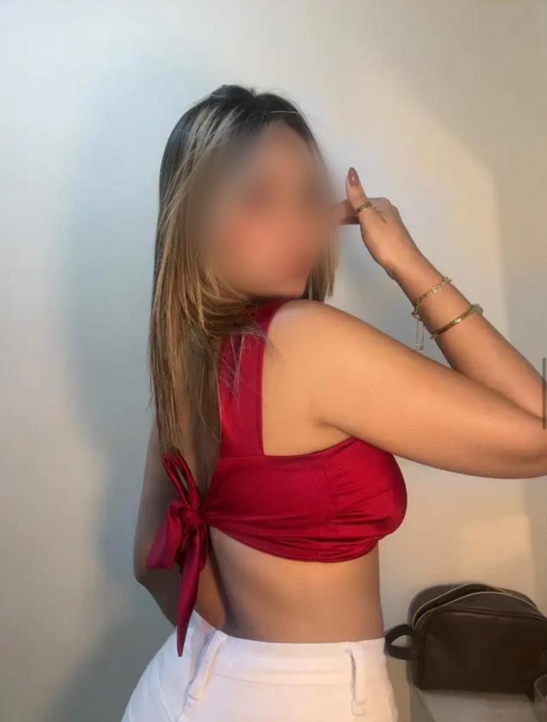 Chica busca chico en Granada: 