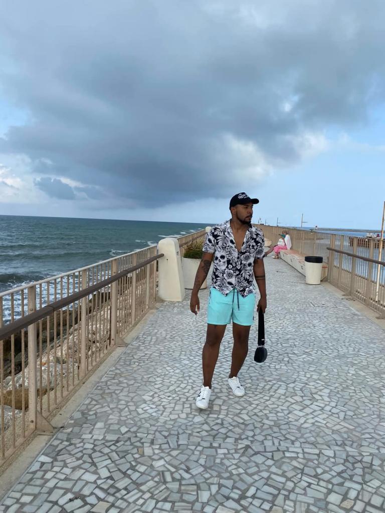 611398182: Chico busca chica en Valencia