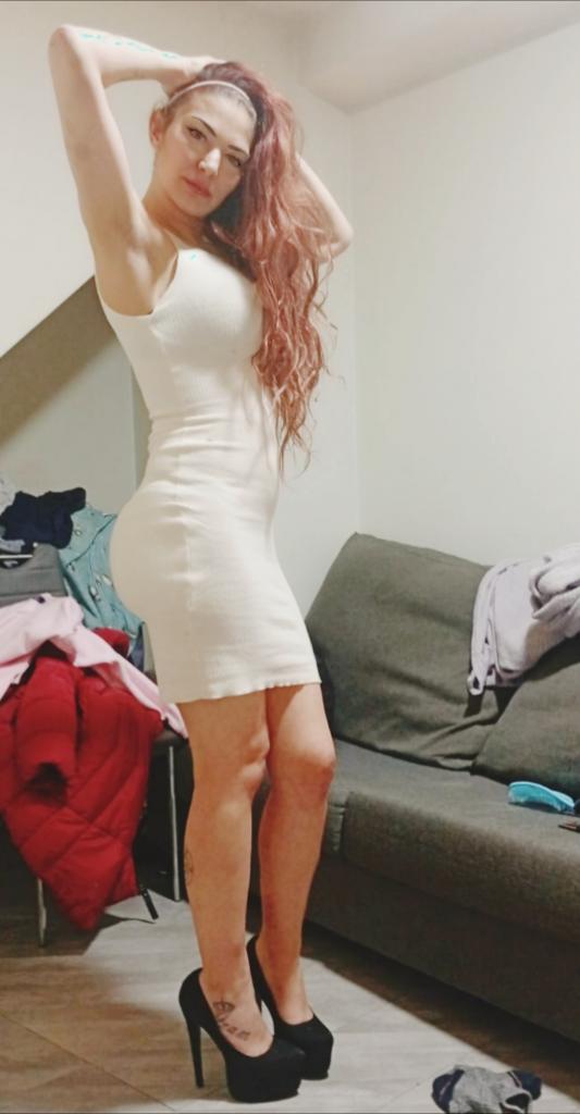 Chica busca chico en Sevilla: 