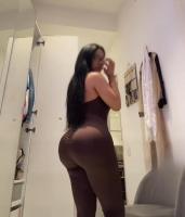 664226941: Chica busca chico en Madrid