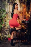 672084491: Chica busca chico en Ibiza