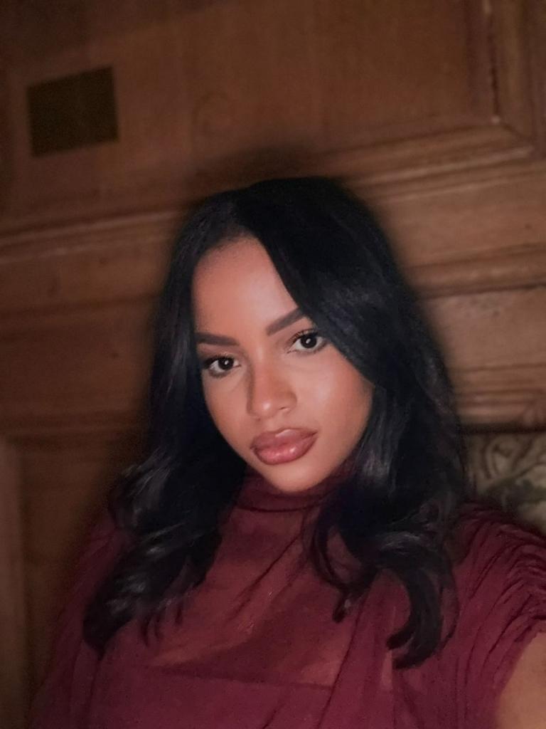 Chica busca chico en Cantabria: 